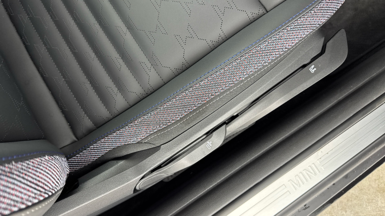 MINI Cooper 1.5 C Sport [Level 1] 3dr Auto Petrol Hatchback